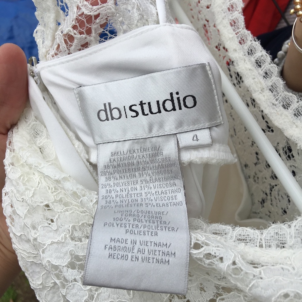 David’s Bridal white lace dress - Picture 3 of 4